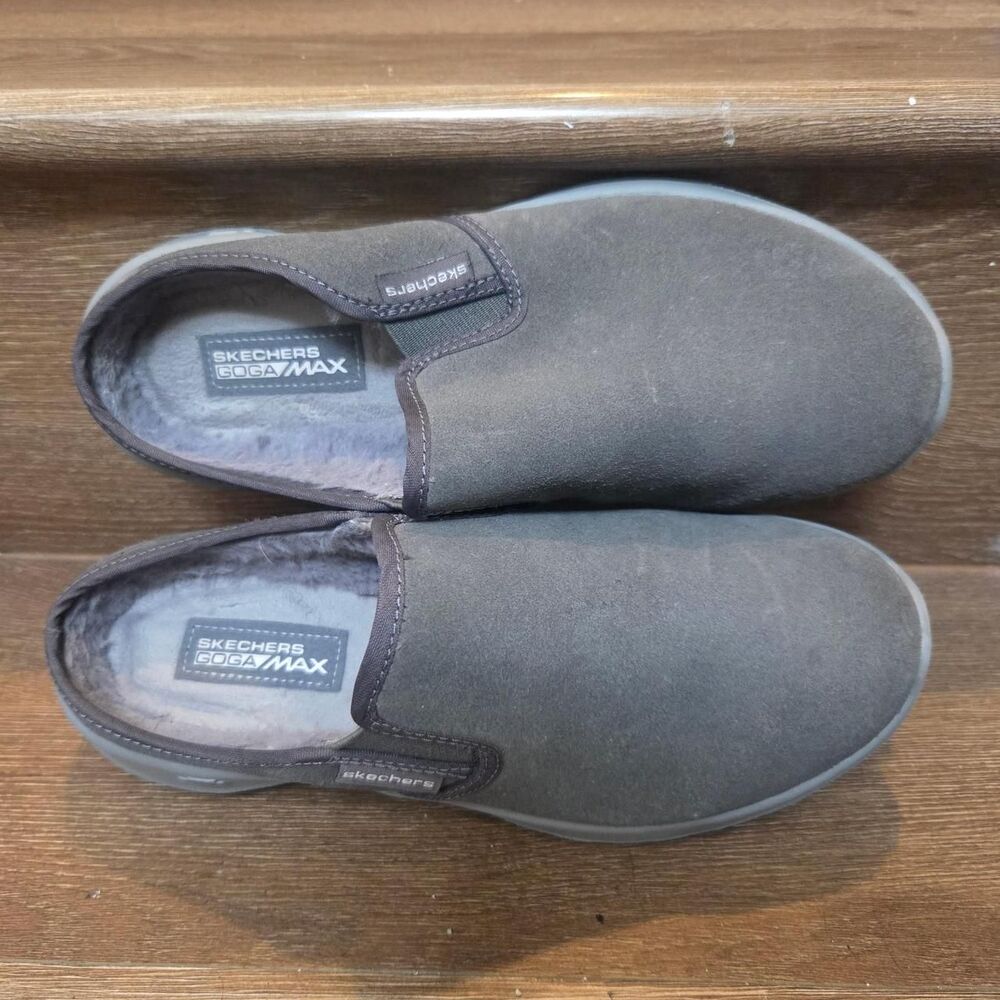 Skechers Women's Brown and Grey Clogs